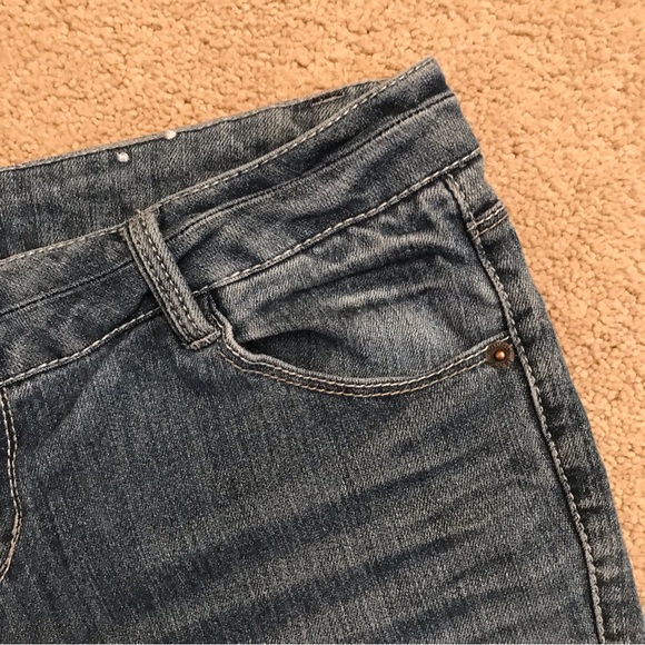 Bongo Distressed Denim Shorts Womens Size 11 Blue Low Rise Stretch - Picture 8 of 14